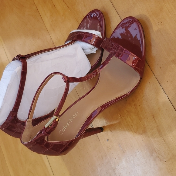 Calvin Klein heels - Picture 6 of 6